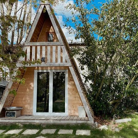 Le Chalet Tipi Avec Jacuzzi Et Jardin Troyes Luaran gambar